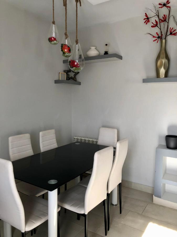 Casa La Mimbrera Apartment Лас Навас дел Маркес Екстериор снимка